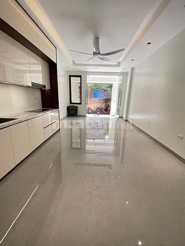 BÁN NHÀ ngõ 99 Định Công Hạ, Hoàng Mai, 45m2x tầng có THANG MÁY