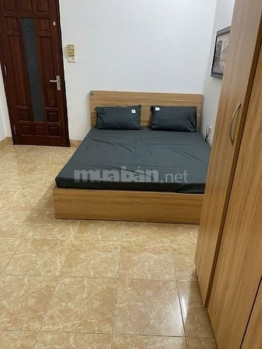 Cho thuê căn hộ 42 m2 phố Thợ Nhuộm - Hoàn Kiếm; Full nội thất,  6.5tr