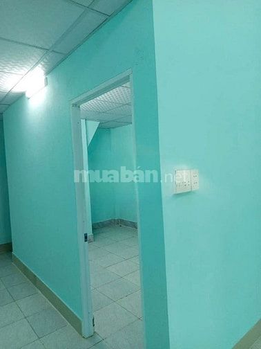 Cho thuê nhà hẻm 3m(BG) Lạc Long Quân, P.10, Q.Tân Bình giá 8.5tr