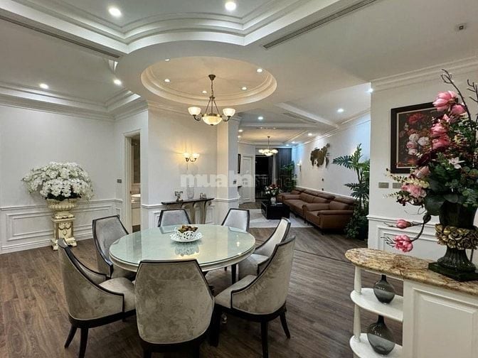 Bán chung cư Văn Quán-full nội thất - sổ đỏ thoáng mát lh:0395.685.938