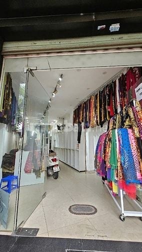 Cho thuê nhà nguyên căn mặt phố Vũ Tông Phan, Hà Nội