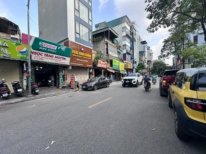Bán nhanh Mặt phố Vọng giá 17.9 tỷ, dt 70m2, Đầu tư XD