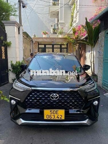 Toyota Veloz Cross 2022 CVT Top - 103000 km