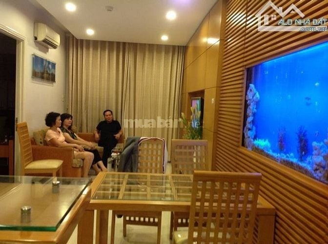 Cần cho thuê căn 02 phòng ngủ chung cư Phạm Viết Chánh, lô có thang má
