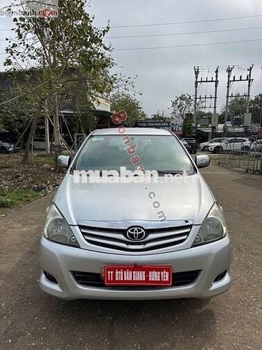 Toyota Innova 2012 số sàn