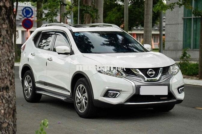 7 chỗ SUV Nissan X trail 2018 2.5 SV 4WD Premium