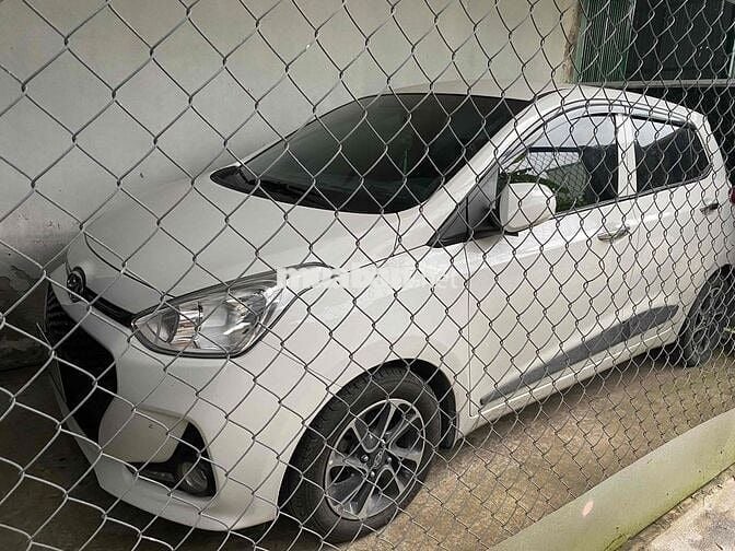 Hyundai Grand i10 2020 Hatchback 1.2 MT - 48000 km