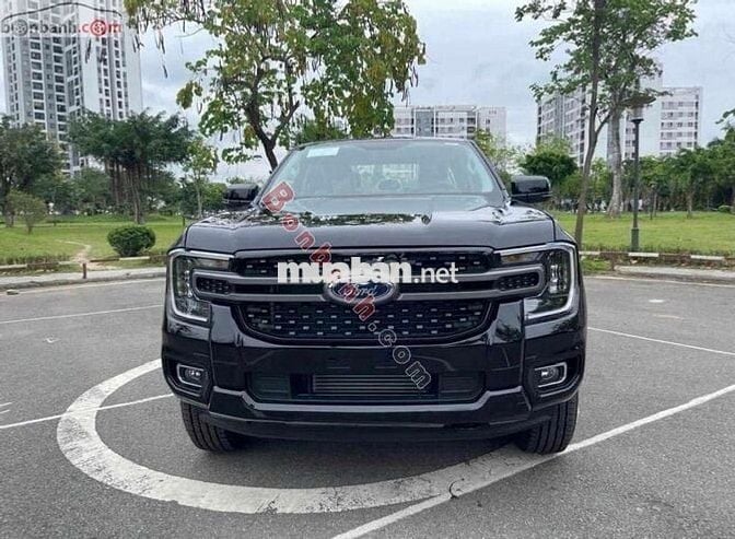 Ford Ranger XLS 2.0L 4x2 AT 2025 - 707 Triệu