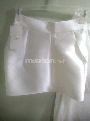 Pass đồ nữ. quần áo và váy chân váy