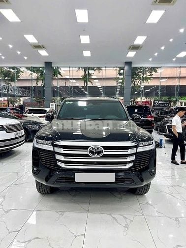 Bán Toyota Land Cruiser LC300, sản xuất 2025. siêu lướt mới 99,99%