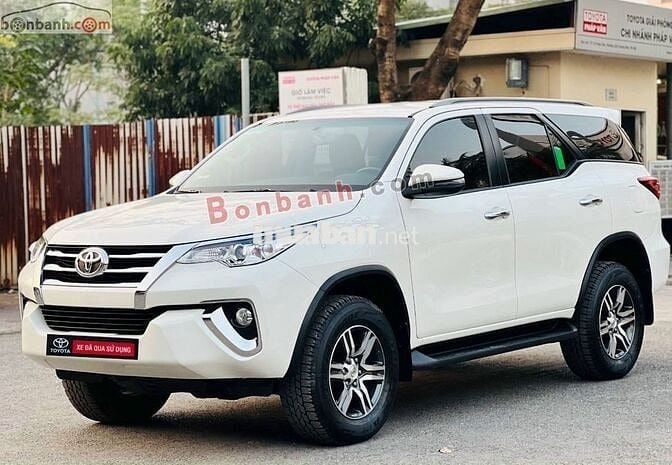 Toyota Fortuner 2.7V 4x2 AT 2017