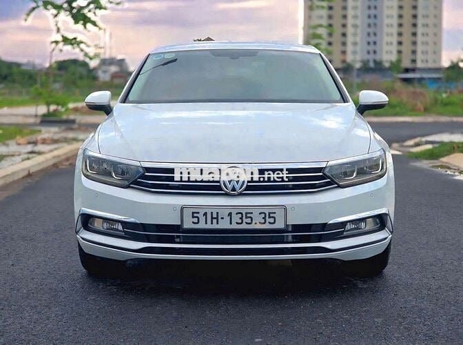 Volkswagen  Passat  Sx 2018 model mới  1 chủ .