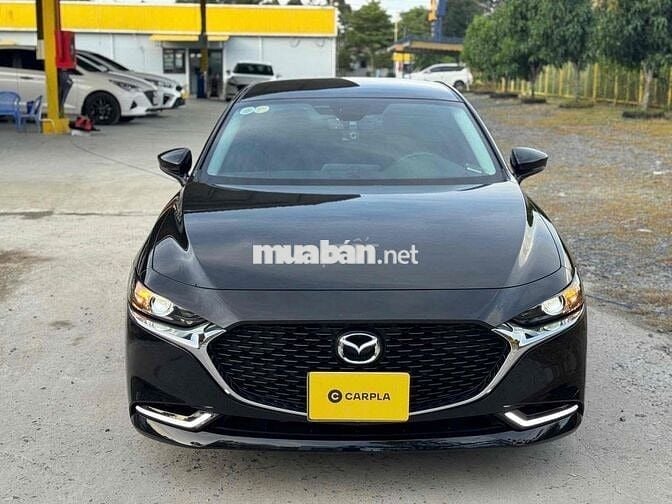 Mazda 3 2022 1.5L Luxury - 10300 km