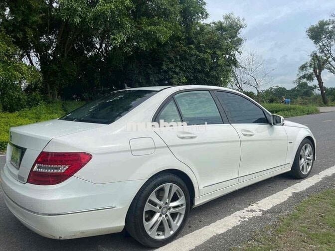 Mercedes Benz C Class 2012 C200 - 136000 km
