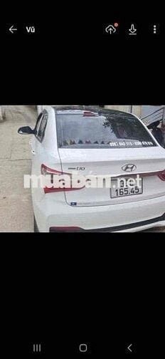 Hyundai Grand i10 2020 bản thiếu.