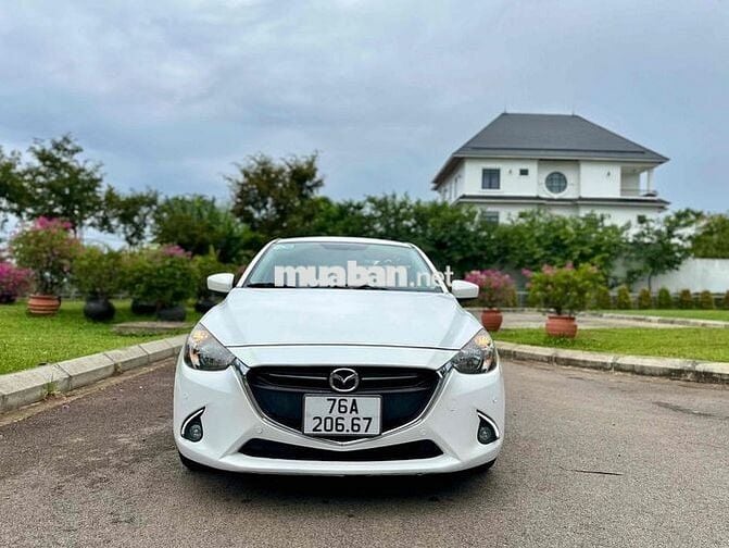 Mazda 2 2018  1.5 AT Sedan - 100000 km