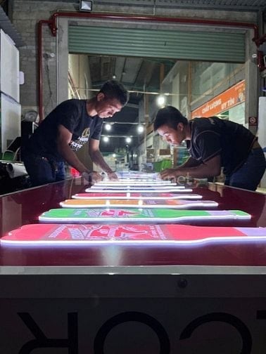 TUYỂN 5 THỢ MỘC, SƠN PU, SẮT, IN, ĐỨNG MÁY CNC, QUẢNG CÁO