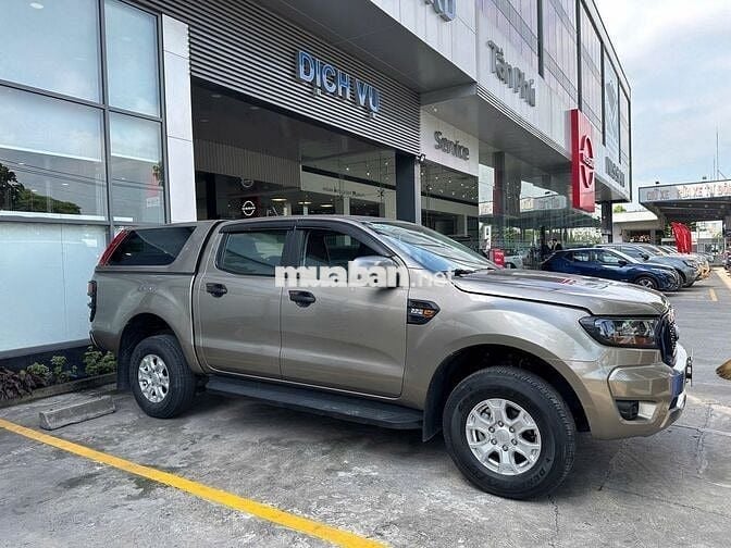 Ford Ranger 2022 số sàn, bảo hành 2026, vay70%