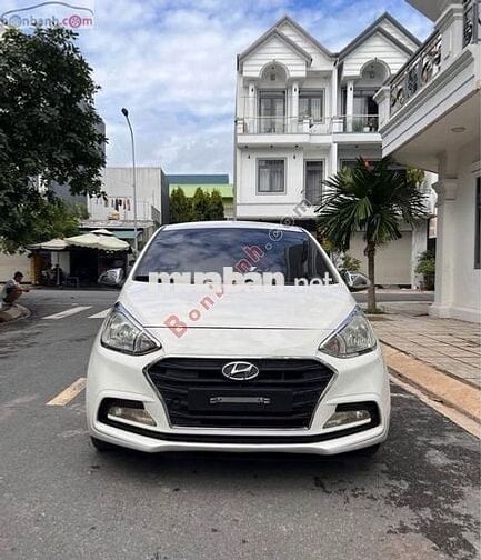 Hyundai i10 sedan base  2017