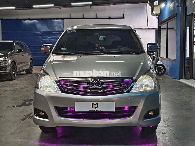Toyota Innova 2008 V - 130 km