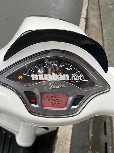 Vespa Sprint trắng, abs led có hỗ trợ trả góp