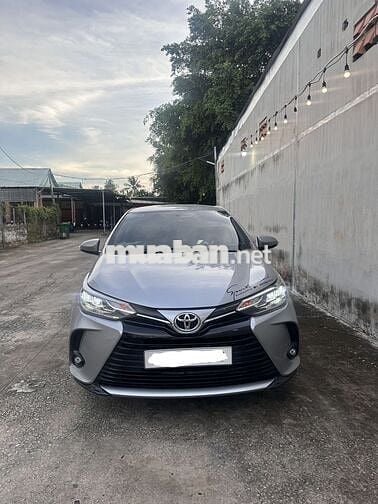 Bán xe Vios 2022 G nhà đi rất ít