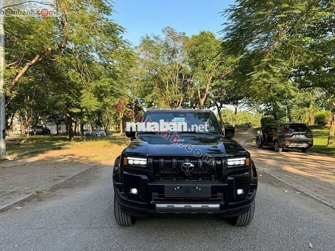 TOYOTA LANDCRUIRER PRADO 2.4 TURBO