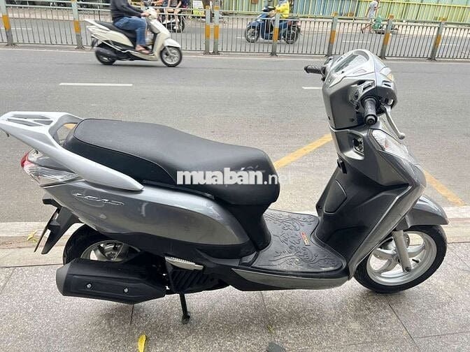 Honda lead FI 2015 mới 90% biển số thành phố