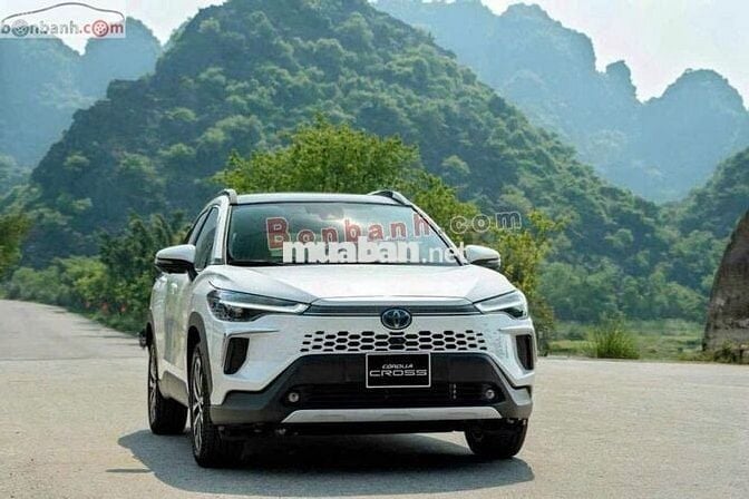 Toyota Corolla Cross HEV 2025