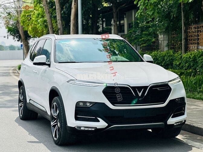 VinFast Lux SA 2.0 Cao cấp 2022