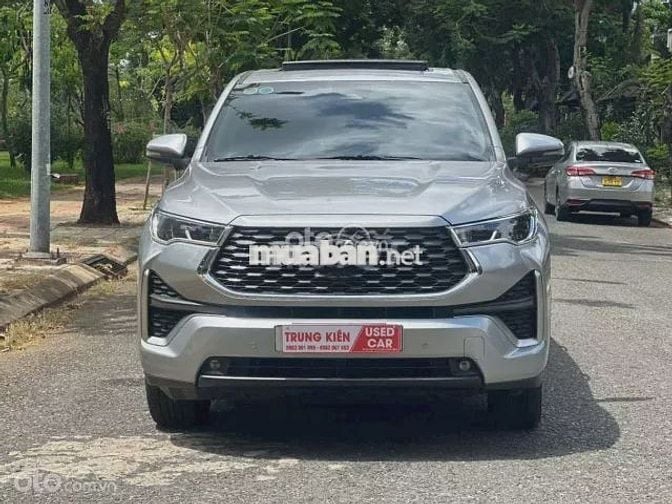 Toyota Innova Cross Hybric 2023