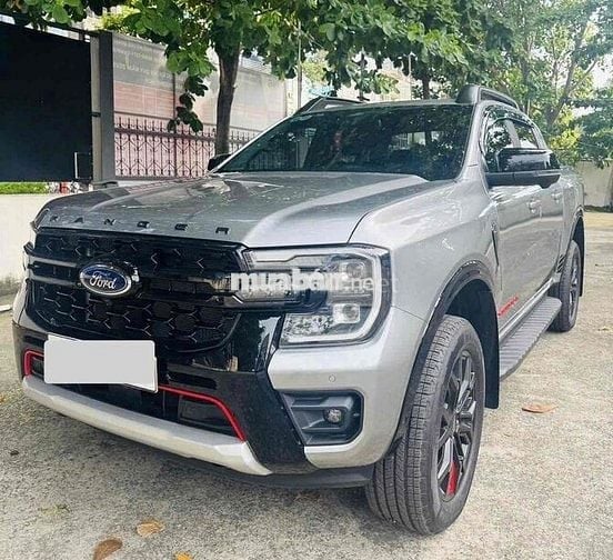 Ford Ranger 2024 Stormtrak 2.0L 4x4 AT - 2400 km