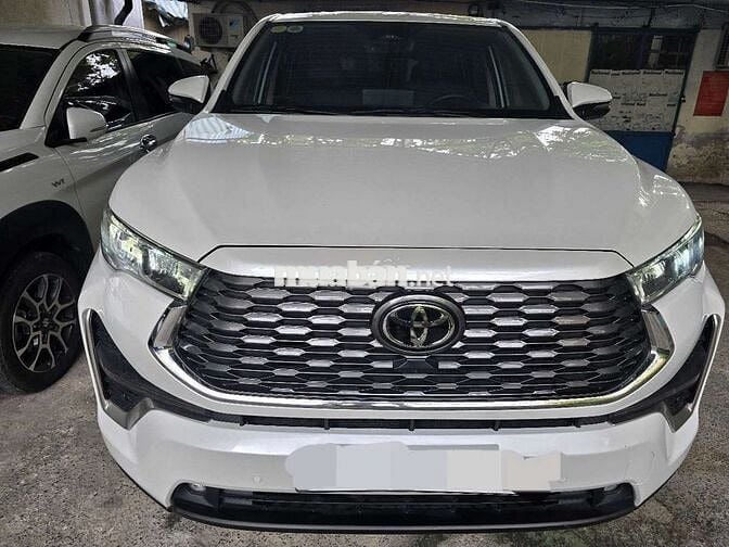 Innova cross HEV 2024 đi 3000km