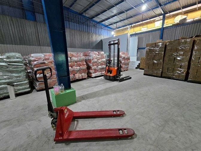 CHO THUÊ KHO-NHÀ XƯỞNG QUẬN 7 DT 400M TRẦN CAO 7M.