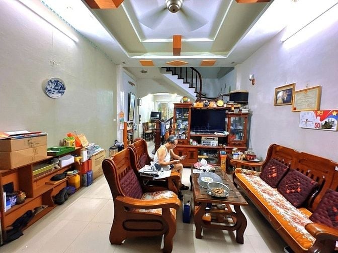 Siêu Hiếm Nhà 79m2 x 5T x MT:4.3m TT Cầu Giấy Giá Chỉ 16.5 Tỷ