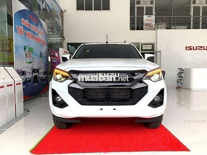 Dmax nhập khẩu Thái lan 2025, tự động máy dầu 1.9