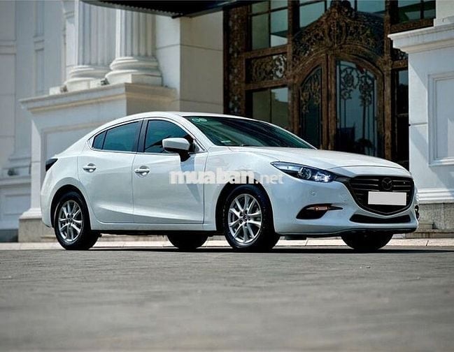 Mazda 3 2018 1.5 AT Sedan - 97000 km