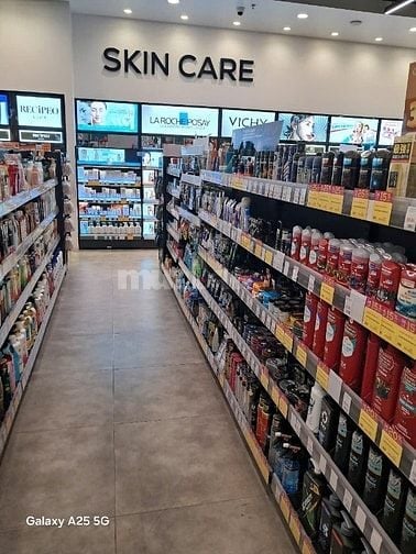 CẦN TUYỂN LỄ TÂN QUẦY HÀNG, CHĂM SÓC KHÁCH HÀNG Ở KHU VỰC TPHCM