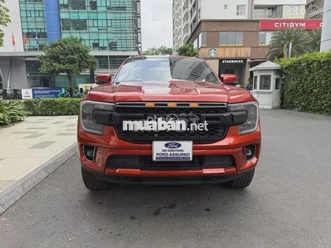 Ford Everest Ambiente - 2022.