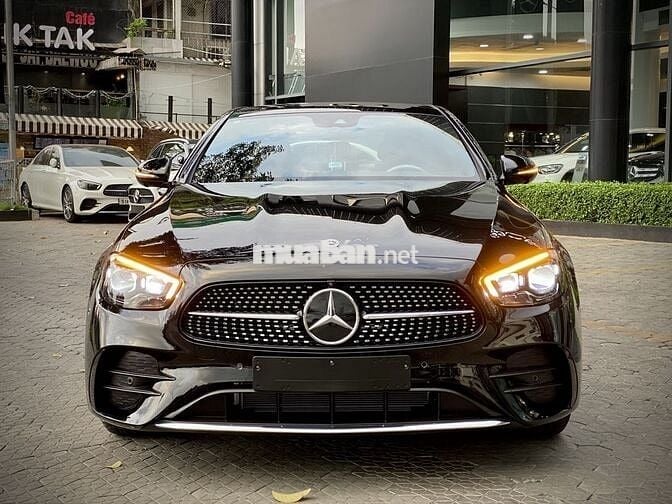 MERCEDES-BENZ E300 AMG 2025