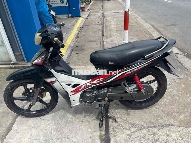 cần bán xe giấy tờ đầy đủ máy móc zin êm