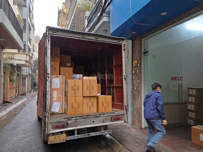 CTY CẦN TUYỂN LÁI XE, PHỤ XE TẢI, BẰNG B2 ,C ,D, E ....TẠI BẮC NINH