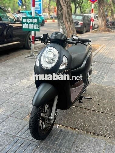 XE MÁY GIÁNG MẠNH - Scoopy 2024 Đen Sần Lướt