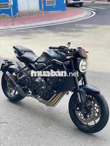 Honda CB650R Black Edition