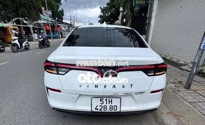 VinFast LUX A2.0 Nâng cao 2020