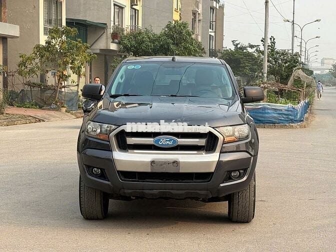 Bán xe Ford Ranger 2017 XLS 2.2L 4x2 AT bao đẹp