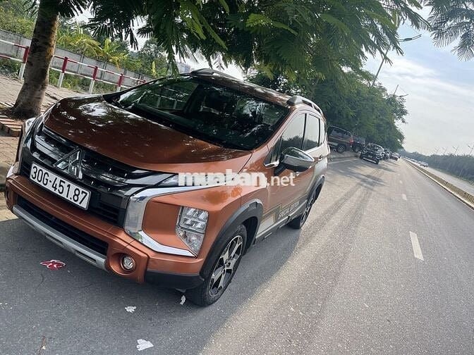Mitsubishi Xpander Cross 2020 AT - 100000 km