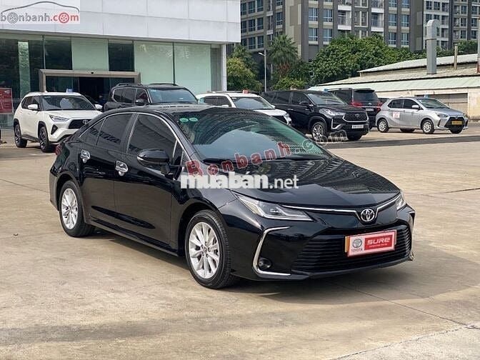 Toyota Corolla altis 1.8V 2022 - 665 Triệu