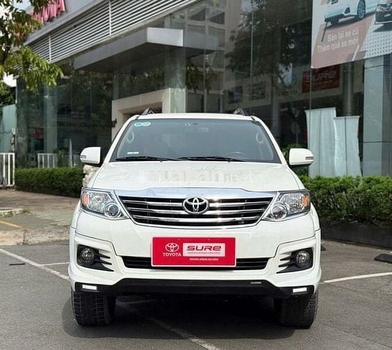 Toyota FORTUNER 2.7V bản TRD Sportivo - 132350 km