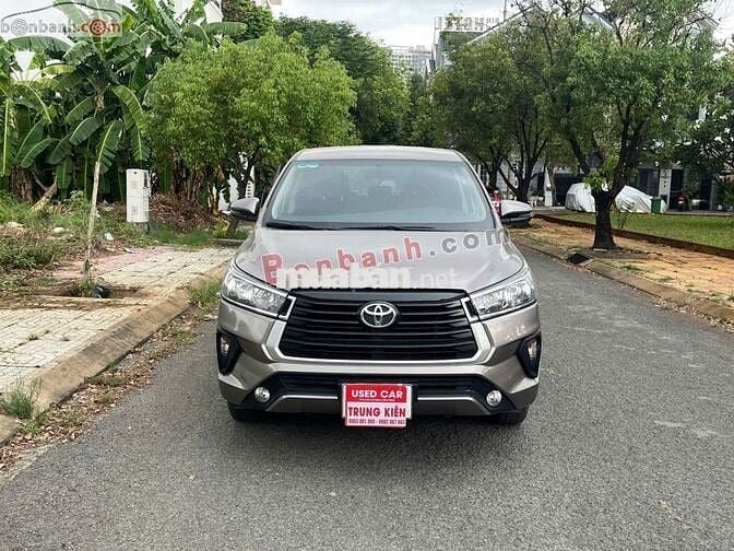Toyota Innova E 2.0 MT 2021 - 585 Triệu